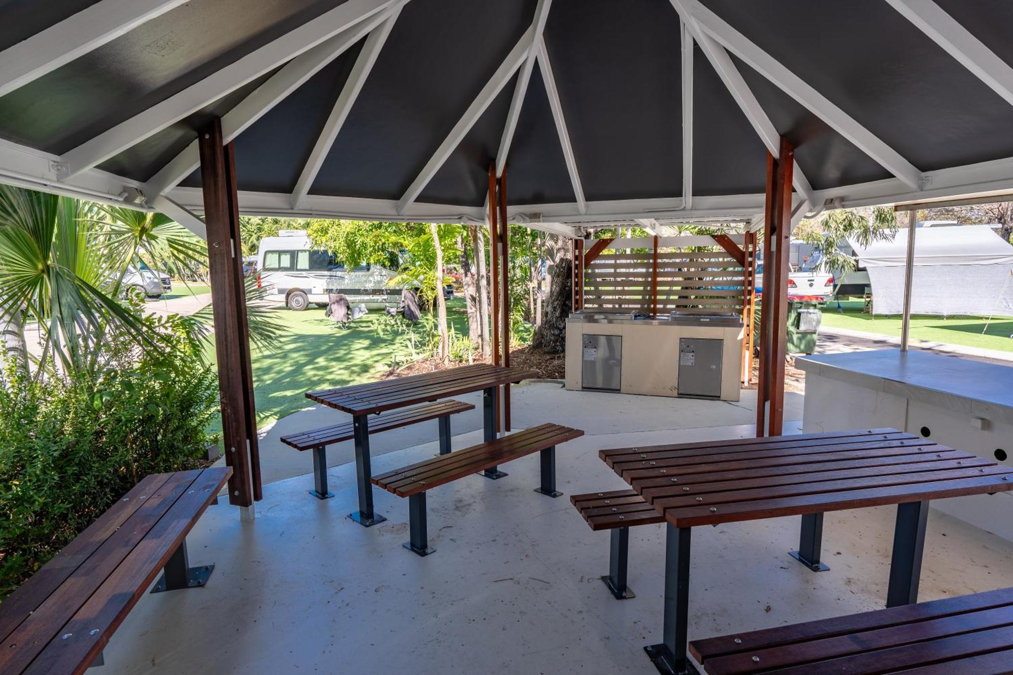 Big4 Tasman Holiday Parks - Rowes Bay Townsville Buitenkant foto